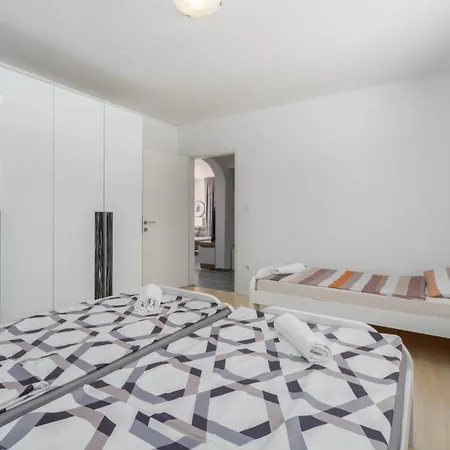 David Апартаменты Пореч