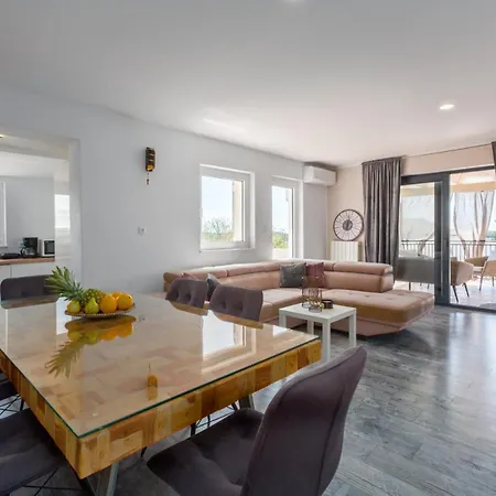 Апартаменты David *